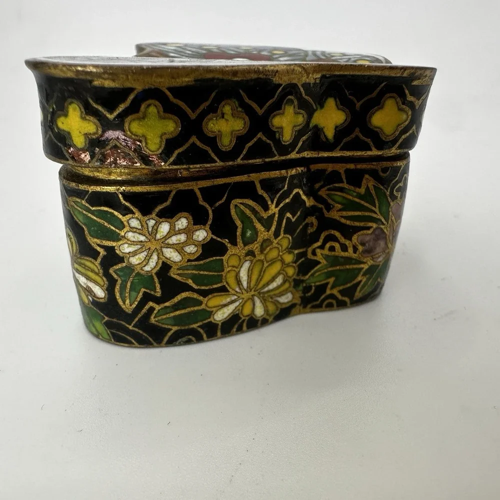 Cloisonné Enamel On Brass Butterfly Shape Trinket Pill Box Multi Color‎ Vintage